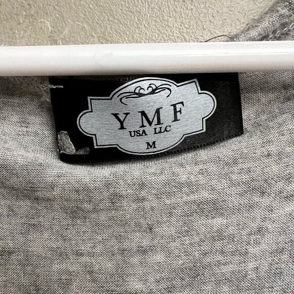 What Happens In Vegas Stays In Vegas Gray Studded Bling Tank Size Medium - Picture 4 of 8